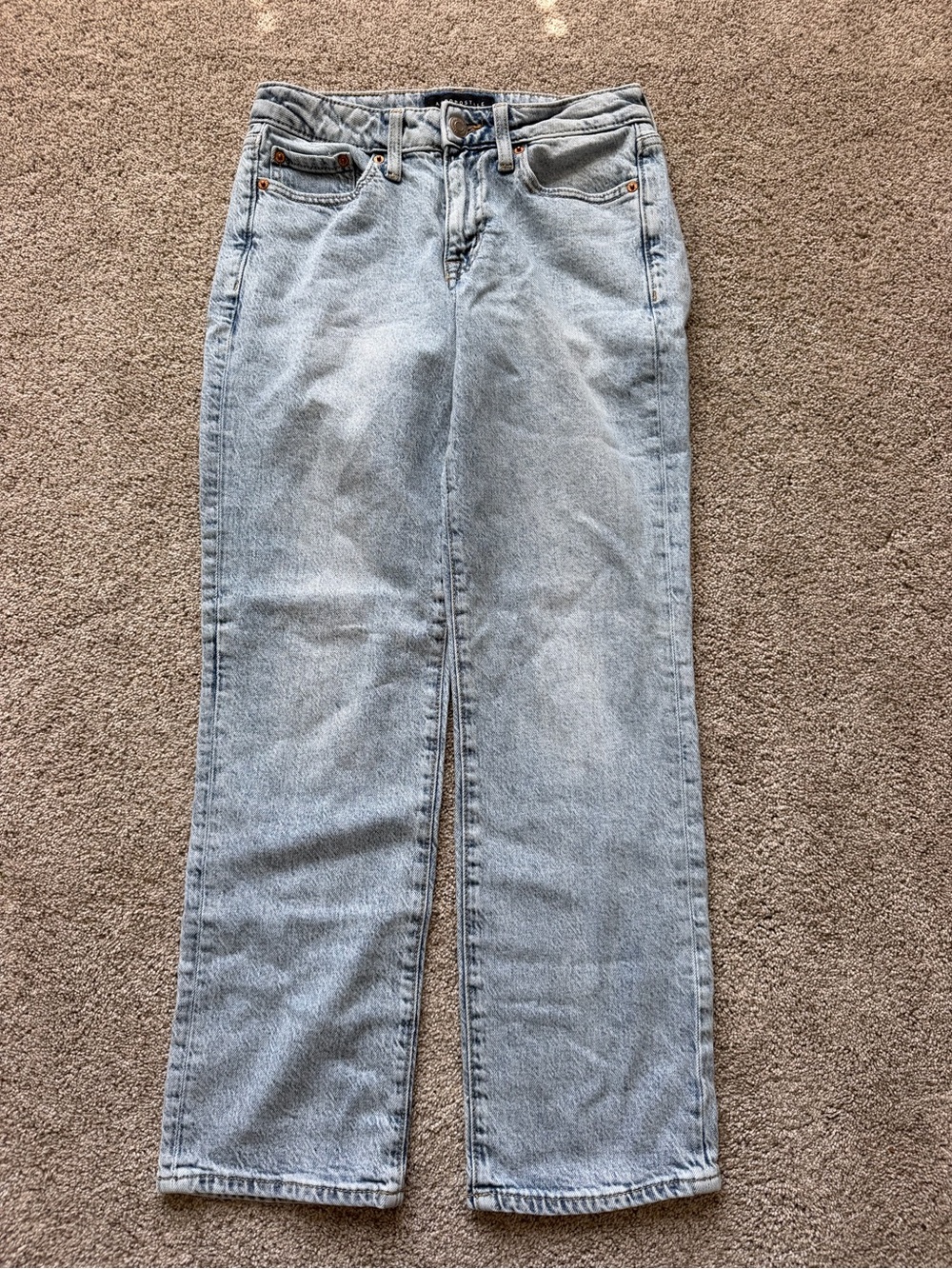 Women’s Aeropostale Mid Rise Ankle Straight Jeans- Size 0R
